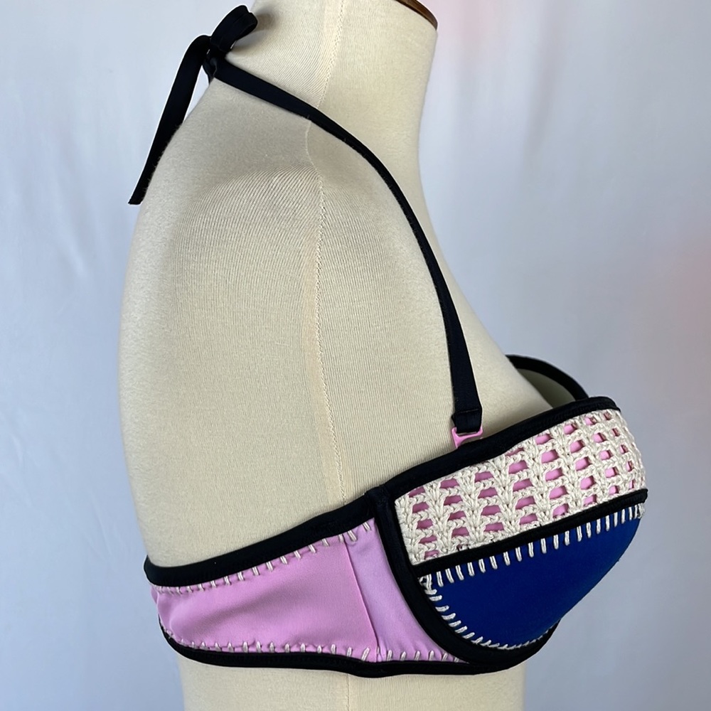 Victoria's Secret Blue Pink and Ivory Bikini Top w/Crochet Detail - Size 34D - Picture 10 of 15